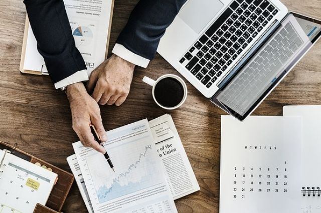 Why Financial Stocks Shine as Crisis Defensive Assets